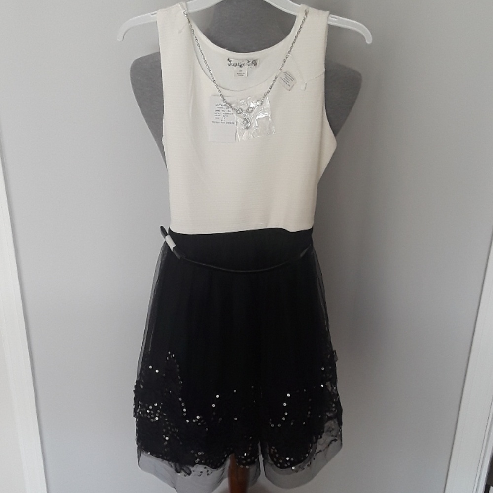 🔥SALE NWT Girls Fancy Dress Size 14